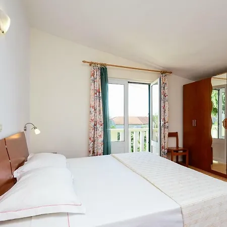 Apartment Nada *