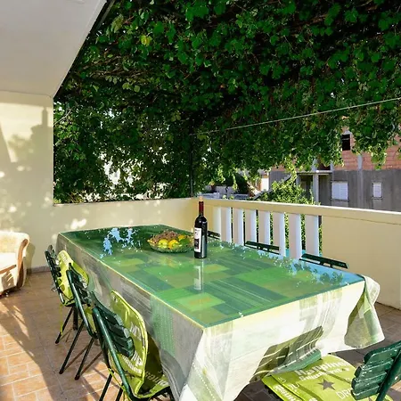 Apartment Nada Orebic