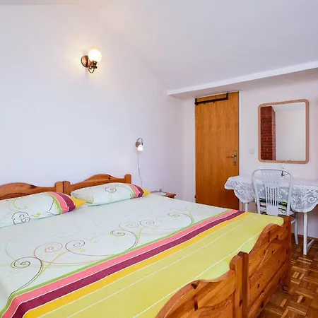 Nada Apartment Orebic